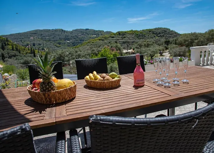 بيت للعطل Nausika Rustic *