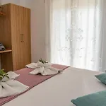 Nausika Rustic *